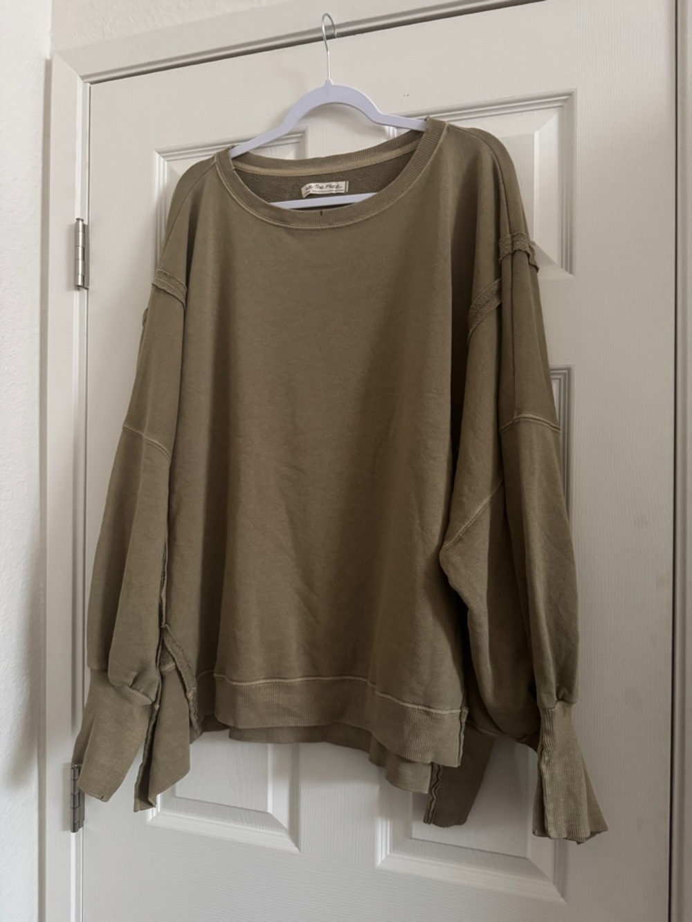 Brand NEW: Free People Camden Long sleeve sweatshirt